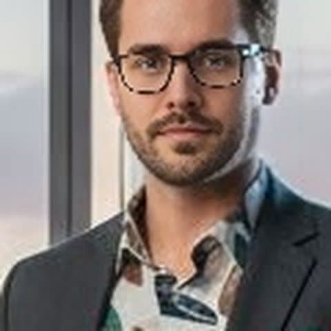 After: Luxury Entrepreneur template with a different face swapped in